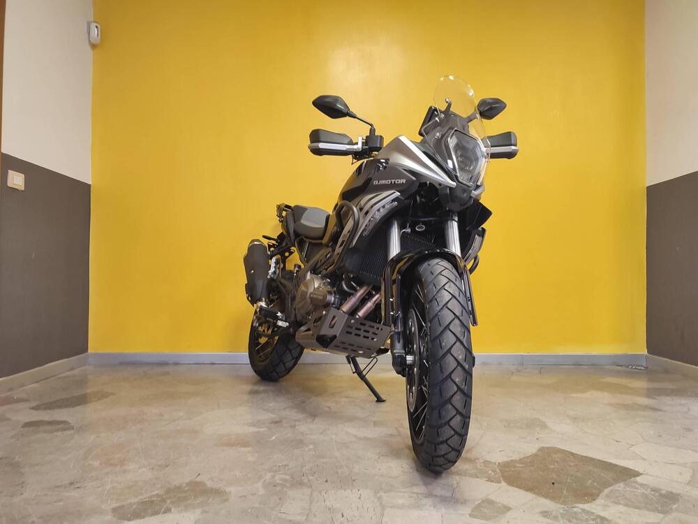 QJ Motor SRT 600 SX (2024 - 26) (2)