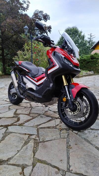Honda X-ADV 750 (2017) usata