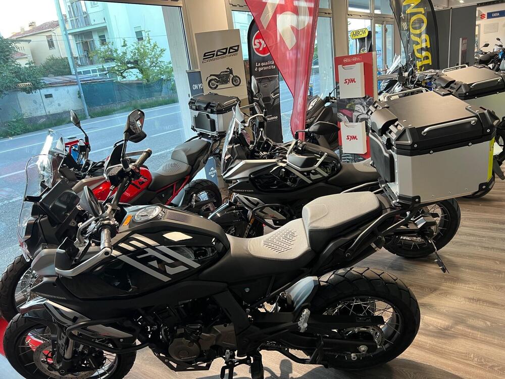 QJ Motor SRT 600 SX (2024 - 25) (2)