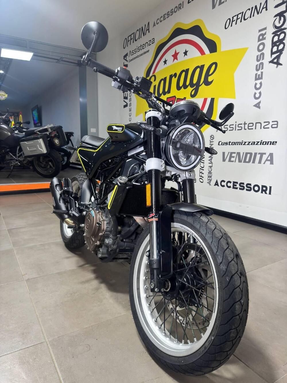 Husqvarna Svartpilen 401 (2018 - 19) (2)