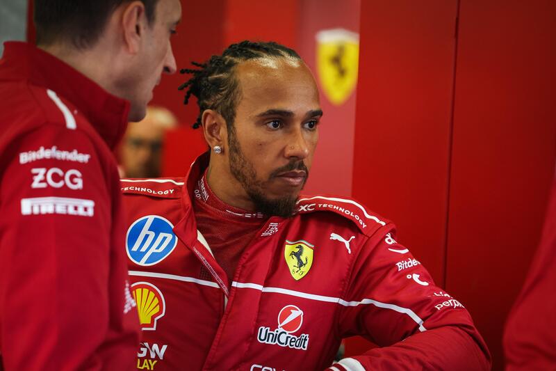 F1, Lewis Hamilton realista a Baku: &quot;Non credo ci sia una pista dove Ferrari possa battere McLaren e Red Bull&quot;
