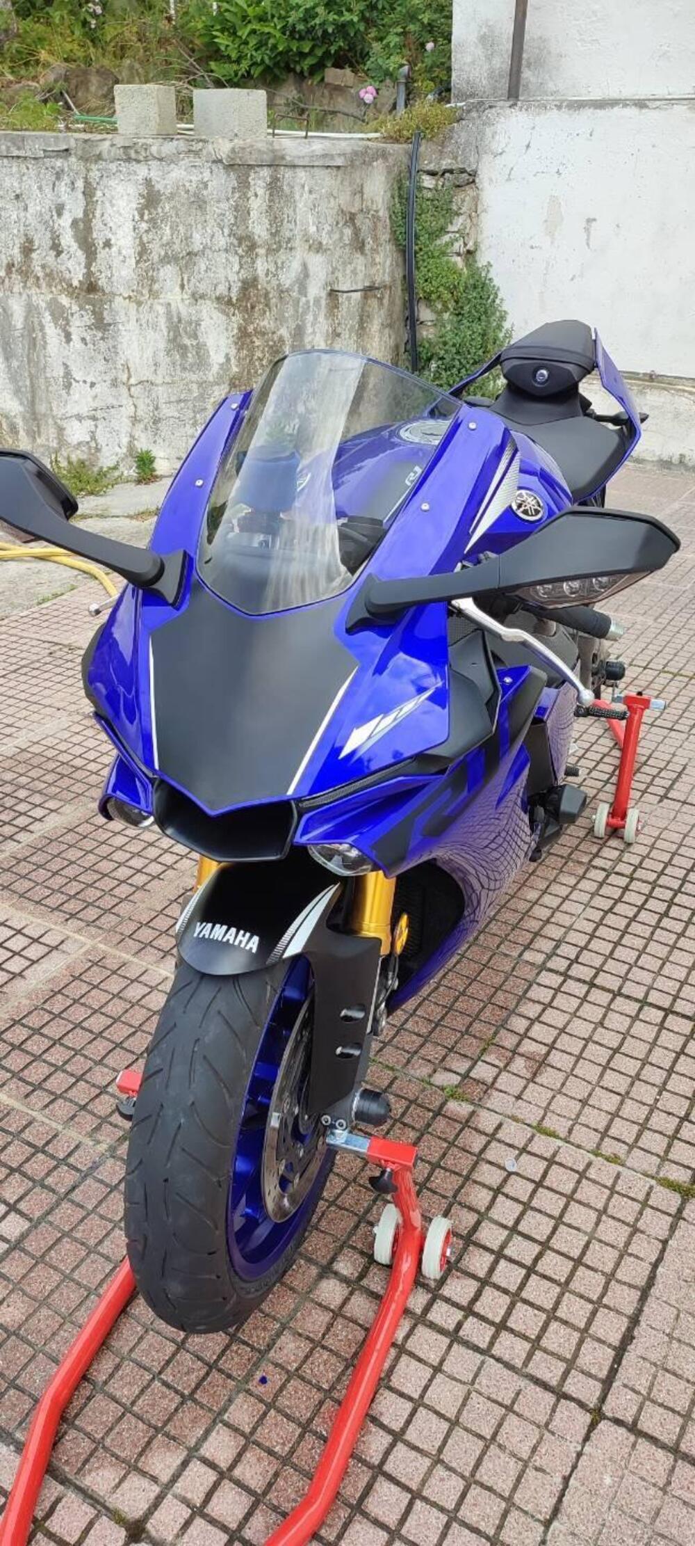 Yamaha YZF R1 (2017 - 19) (2)