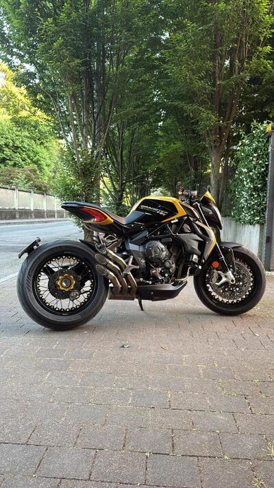 MV Agusta Dragster 800 RR (2018 - 20) usata
