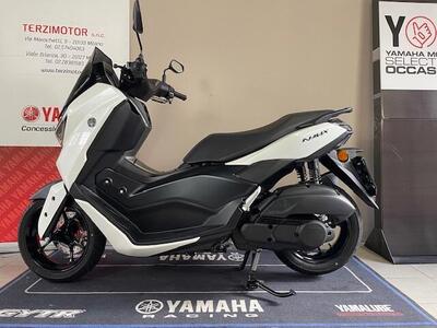 Yamaha N-Max 125 (2025) usata