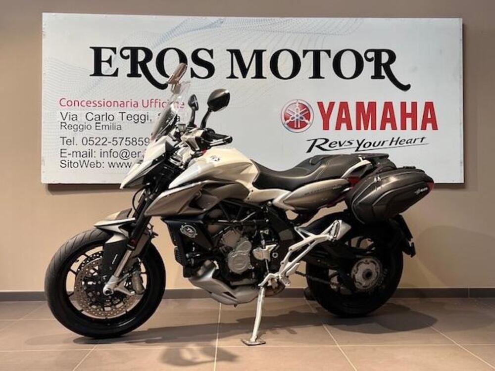 MV Agusta Stradale 800 EAS ABS (2015 - 17) (2)