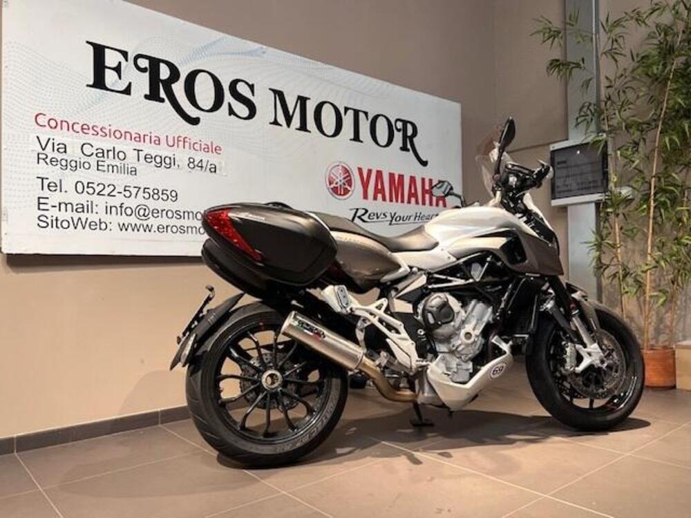 MV Agusta Stradale 800 EAS ABS (2015 - 17) (4)