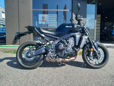 Yamaha MT-09 Y-AMT (2024 - 25) usata