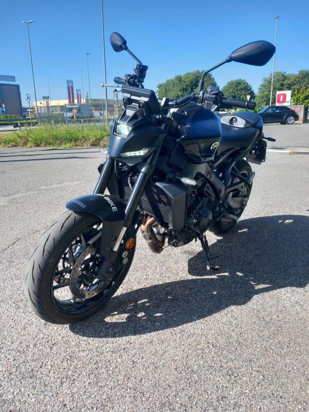 Yamaha MT-09 Y-AMT (2024 - 26) (4)