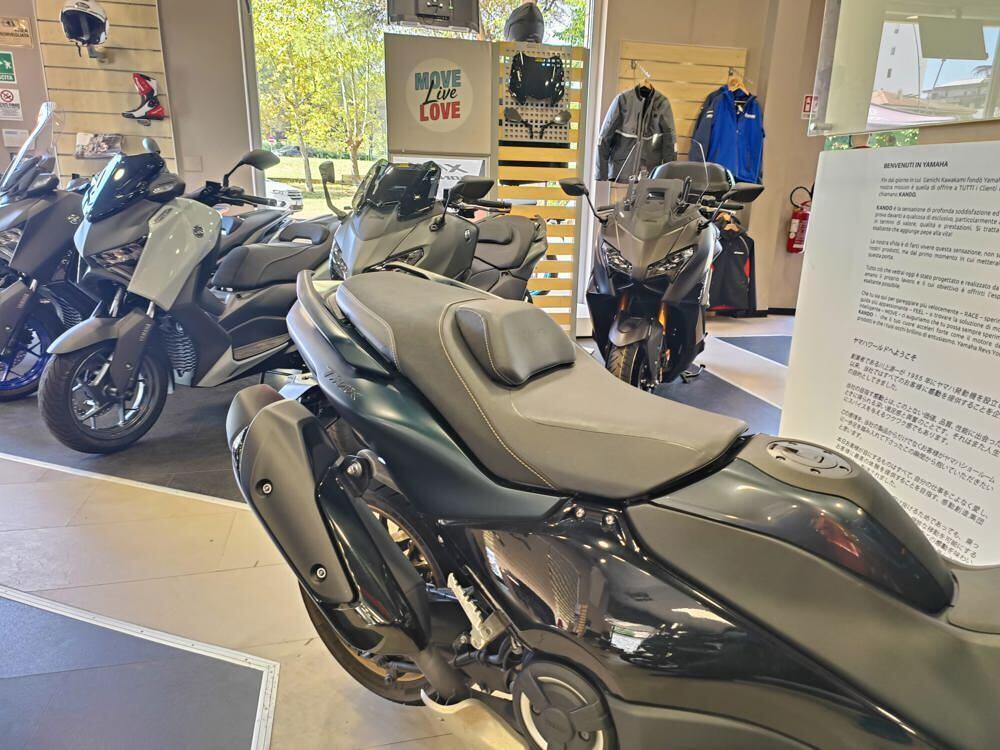 Yamaha T-Max 560 Tech Max (2022 - 24) (10)