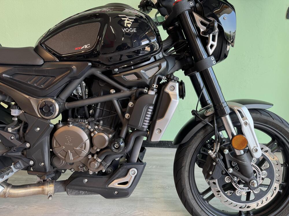 Voge Trofeo 300AC (2021 - 26) (3)