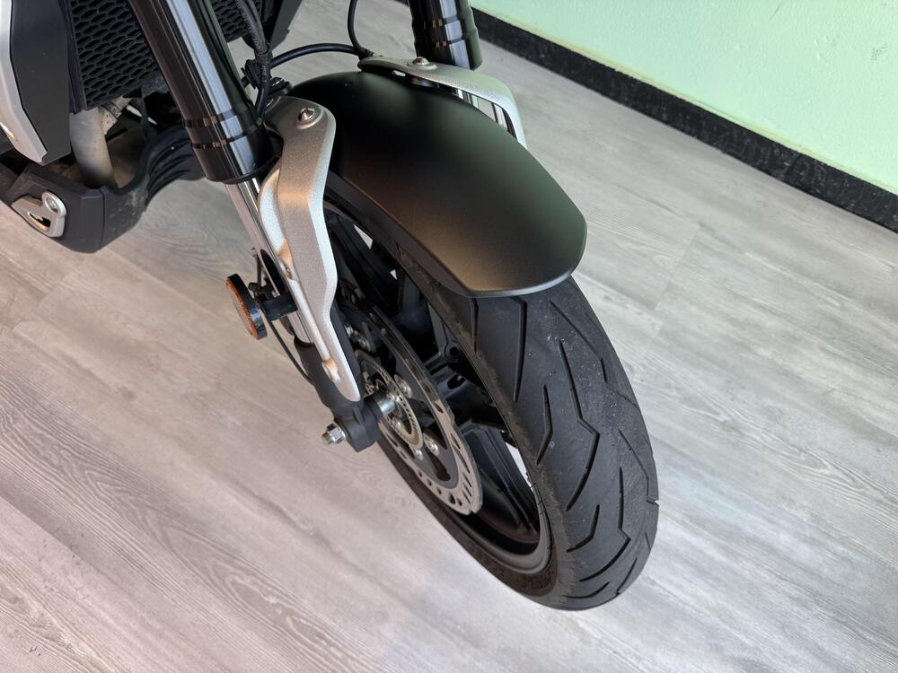 Voge Trofeo 300AC (2021 - 26) (6)