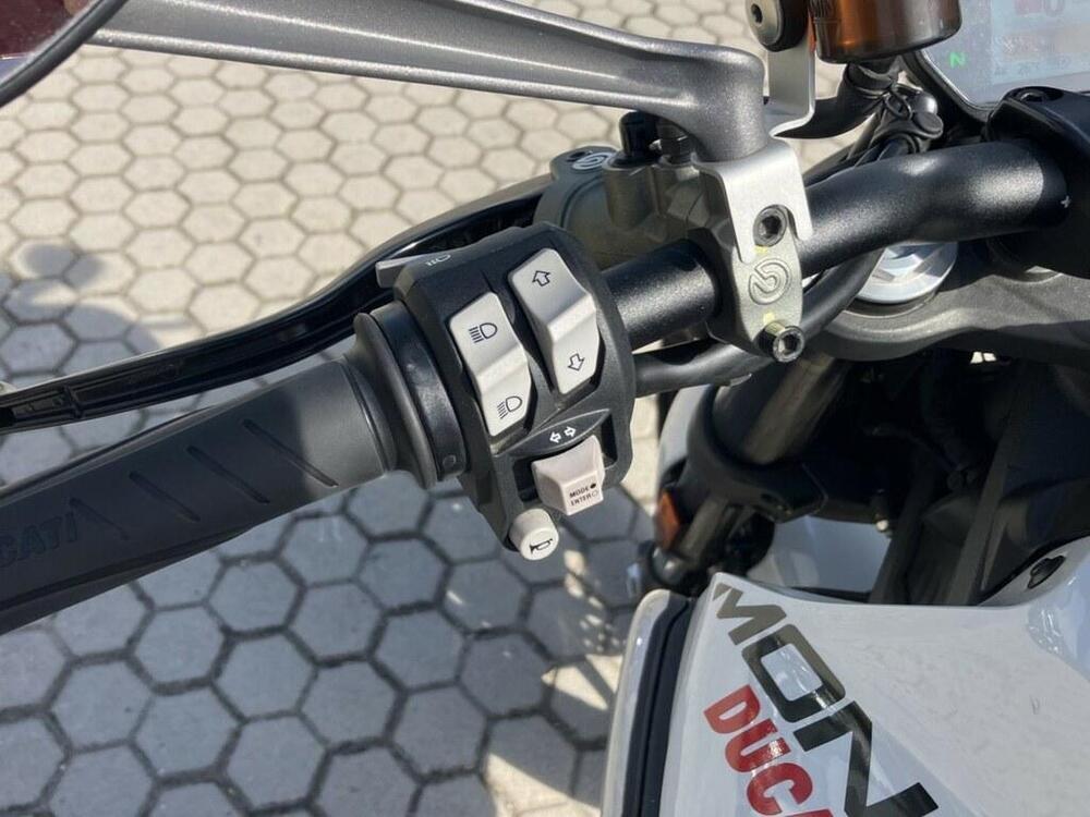 Ducati Monster 937 (2021 - 25) (9)