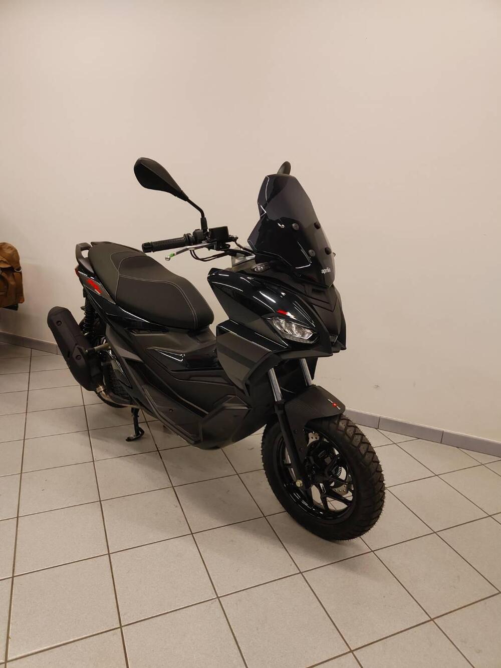 Aprilia SR GT 200 (2025 - 26) (3)