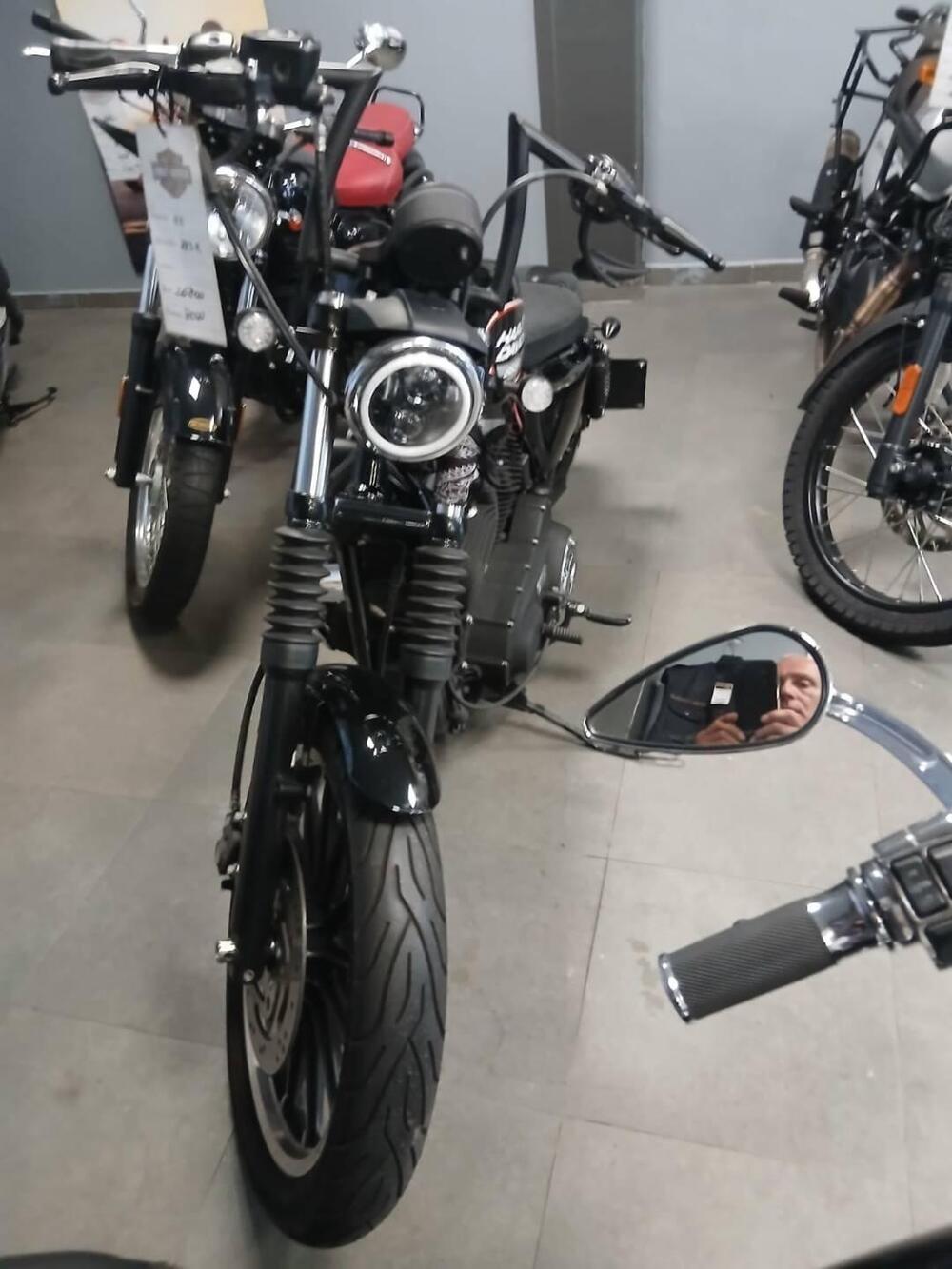 Harley-Davidson 883 R (2008 - 16) - XL 883R (4)