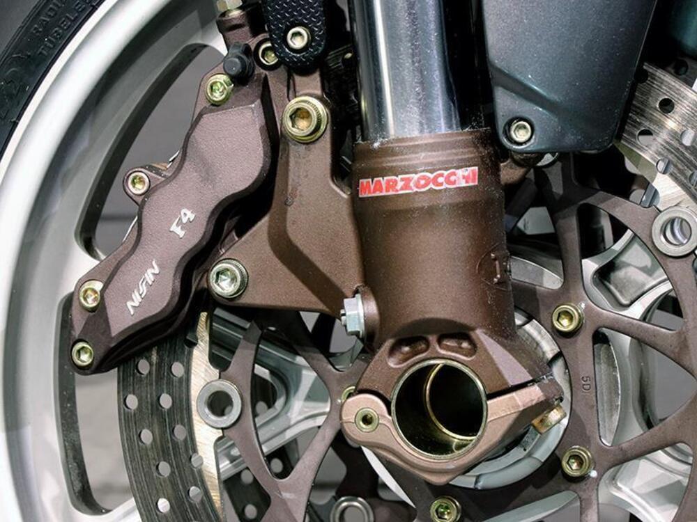 MV Agusta Brutale 910 S (2005 - 11) (9)