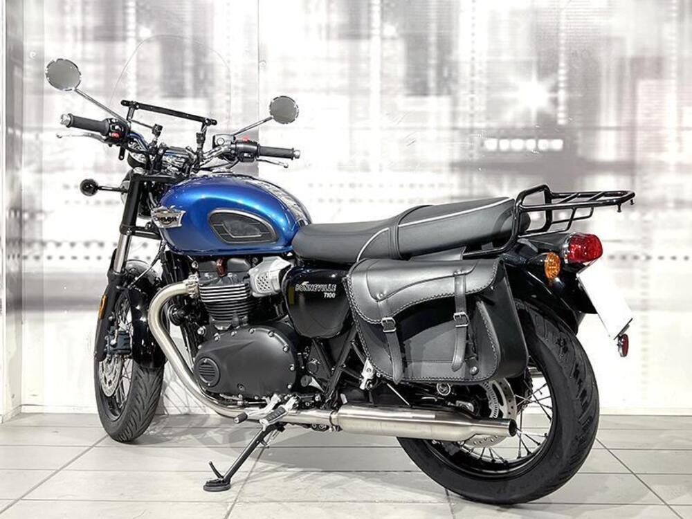 Triumph Bonneville Bobber TFC (2025) (2)