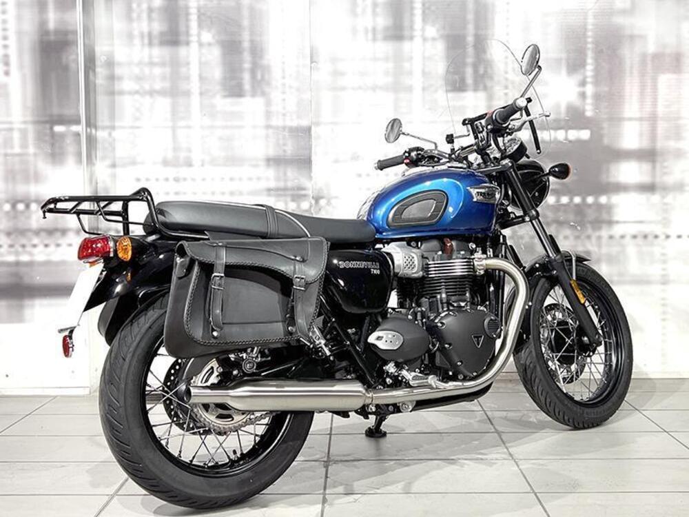 Triumph Bonneville Bobber TFC (2025) (8)