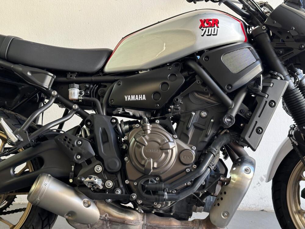 Yamaha XSR 700 XTribute (2022 - 24) (5)