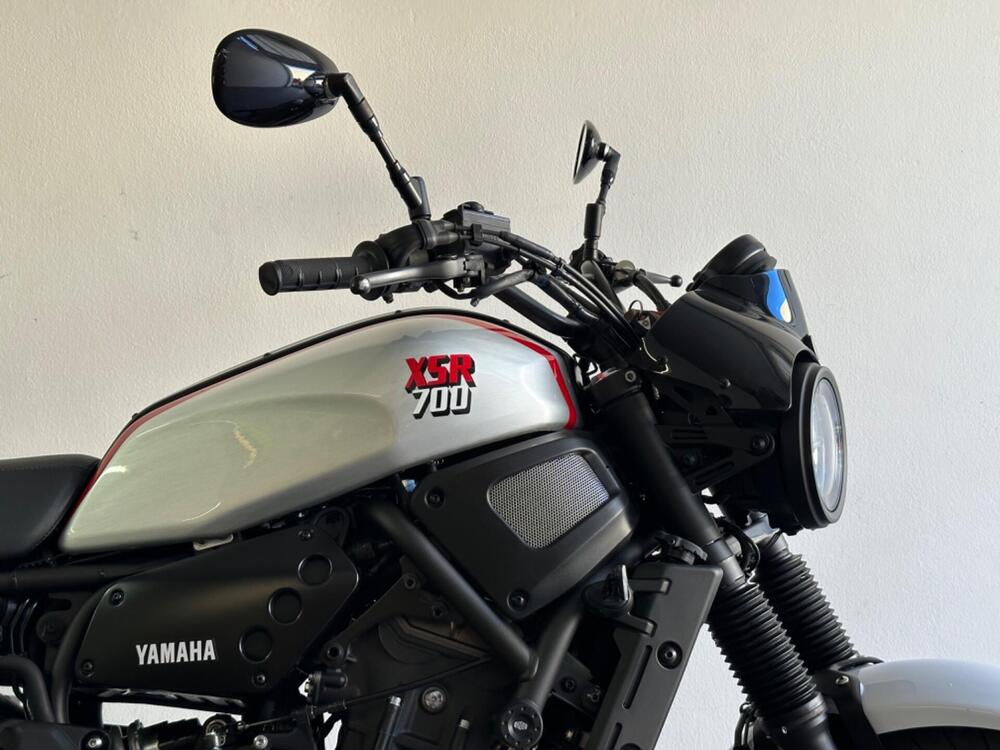 Yamaha XSR 700 XTribute (2022 - 24) (6)