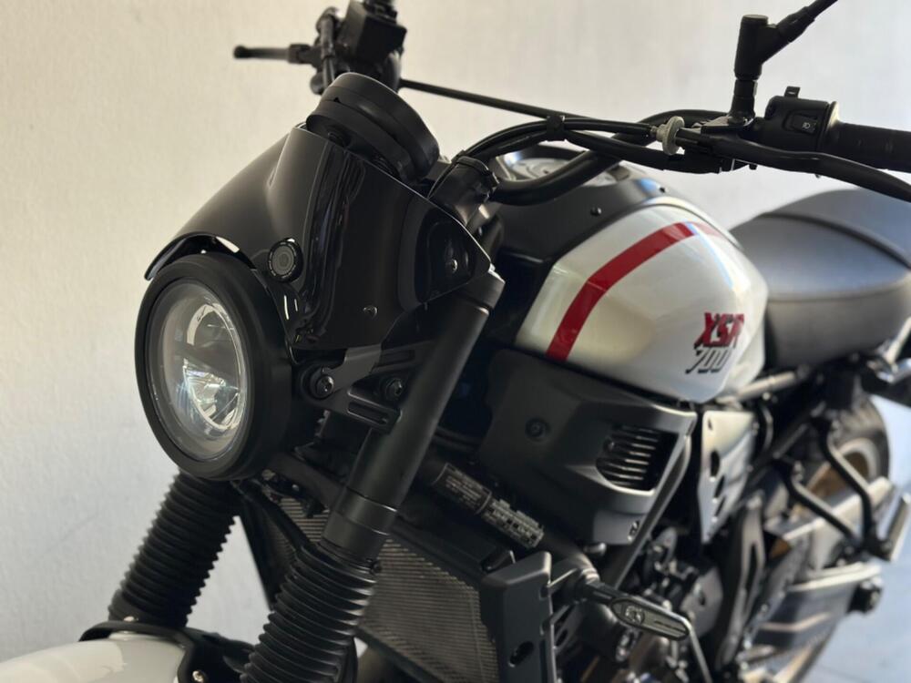 Yamaha XSR 700 XTribute (2022 - 24) (12)