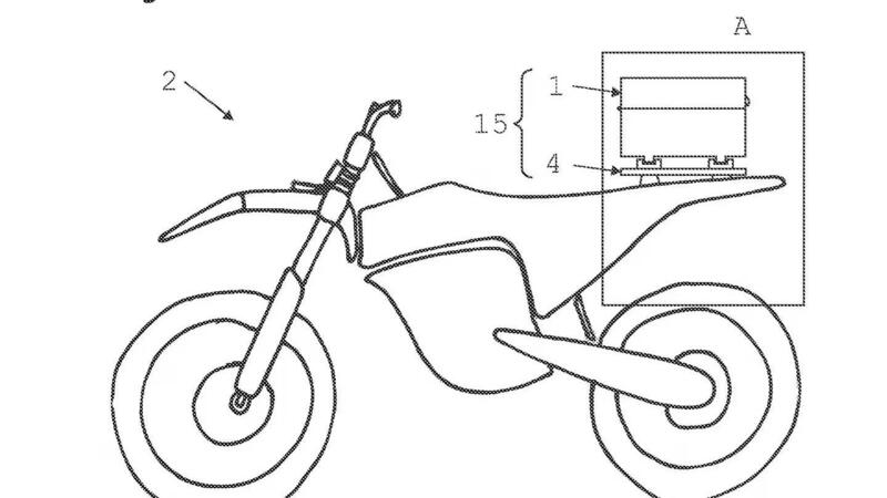 Un Top Case per allungare l&#039;autonomia delle moto elettriche? Il curioso brevetto di KTM