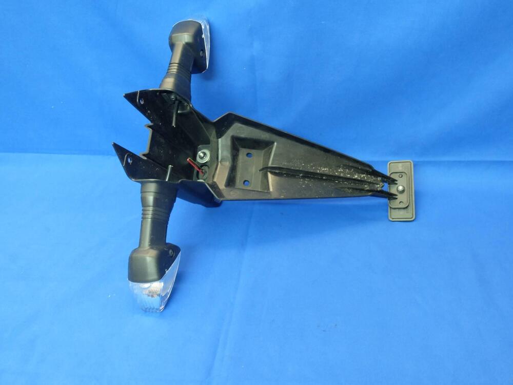 PORTATARGA KAWASAKI ZX6-R CON FRECCE E PORTATARGA (4)