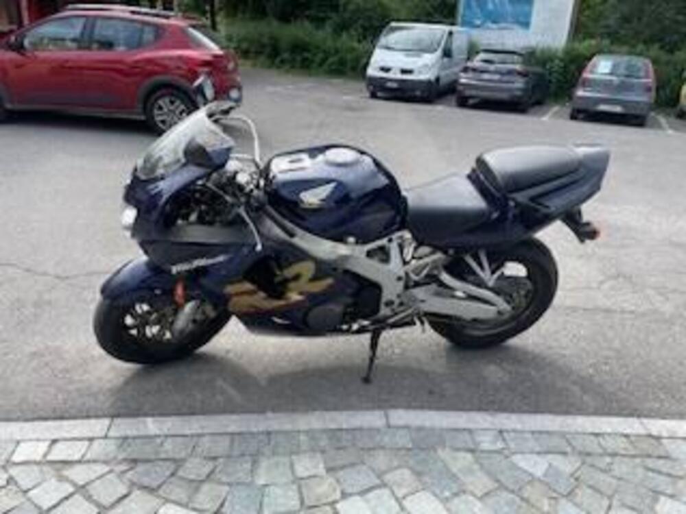 Honda CBR FREE BLADE (8)