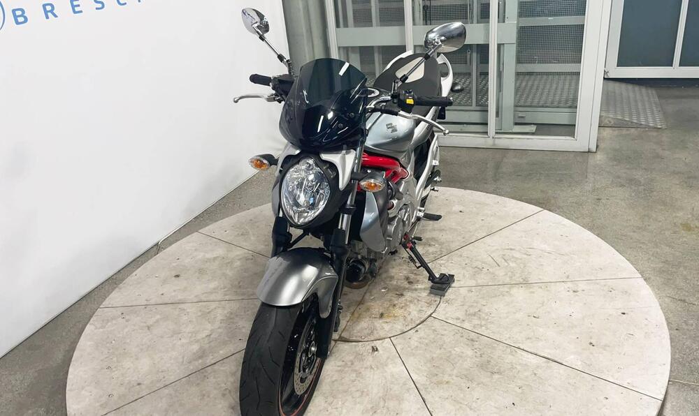 Suzuki Gladius 650 SFV (2009 - 15) (12)