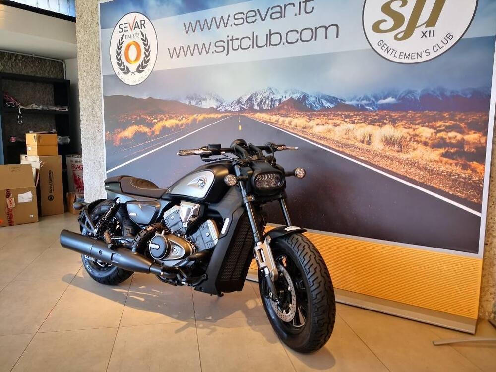 QJ Motor SRV 600 V (2025 - 26) (3)