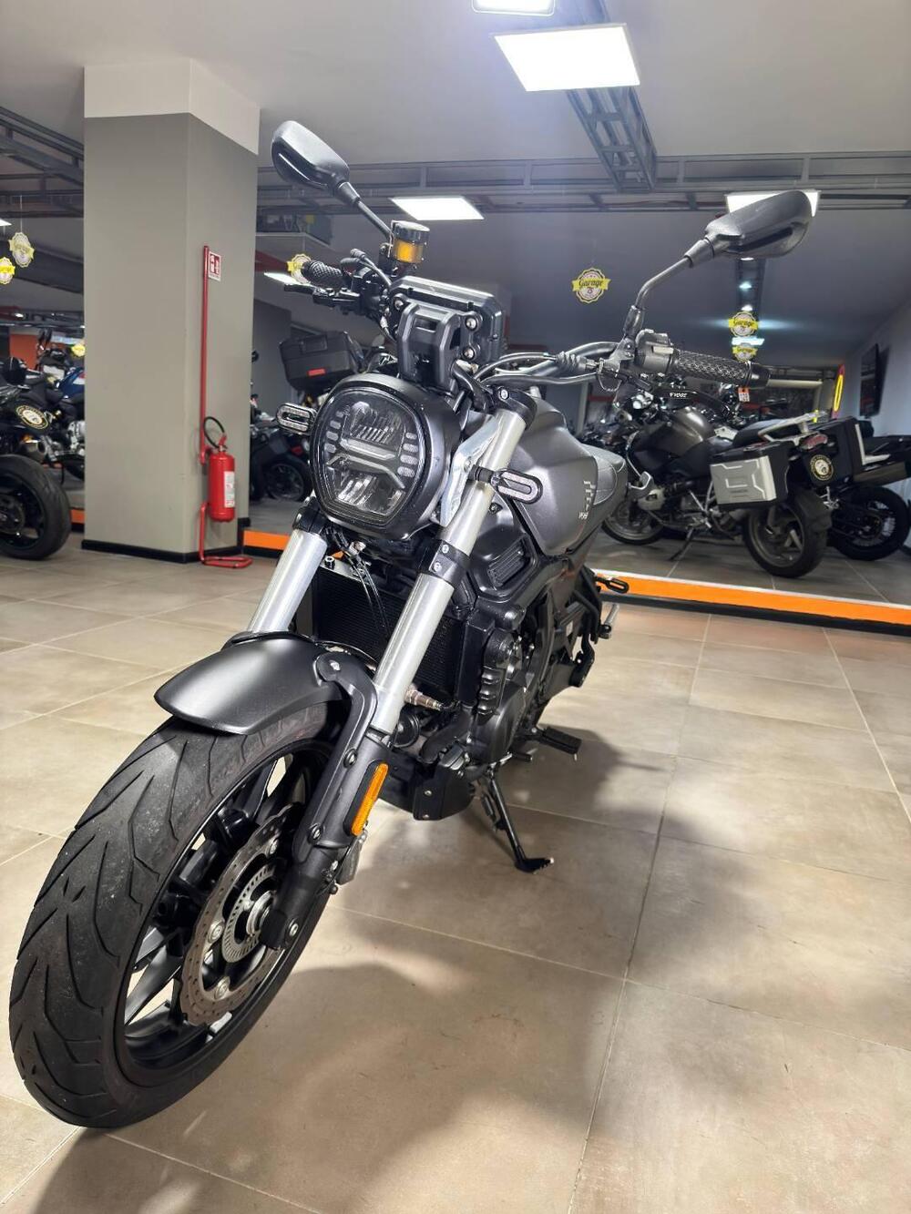 Voge Trofeo 500AC (2022 - 26) (3)