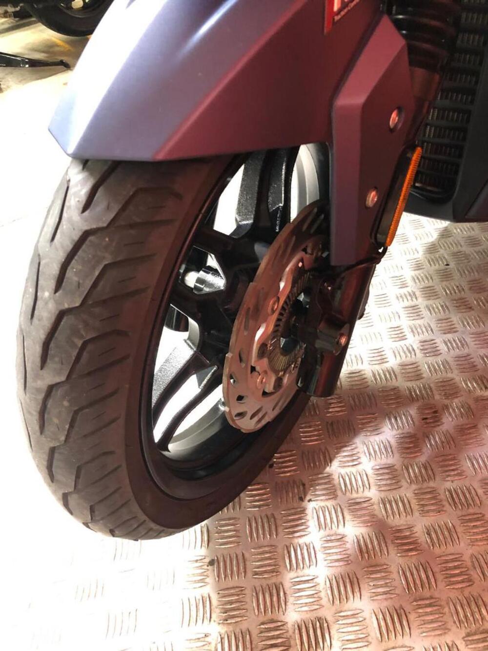 Sym Joyride 300 (2025 - 26) (5)