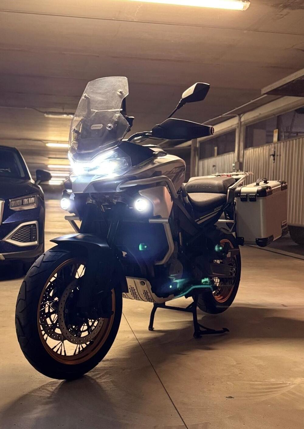 CFMOTO 800MT Touring (2022 - 25) (2)