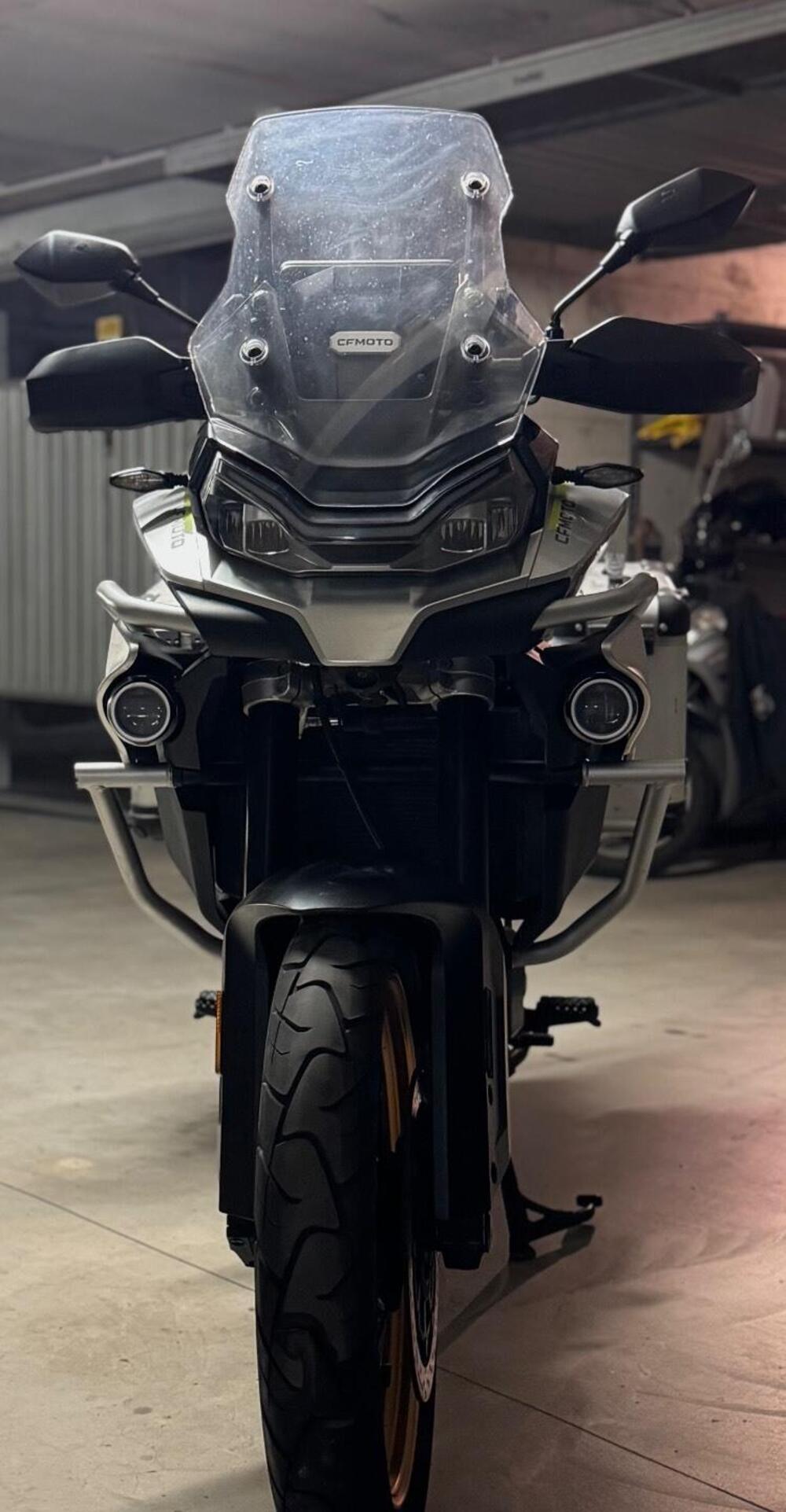 CFMOTO 800MT Touring (2022 - 25) (14)