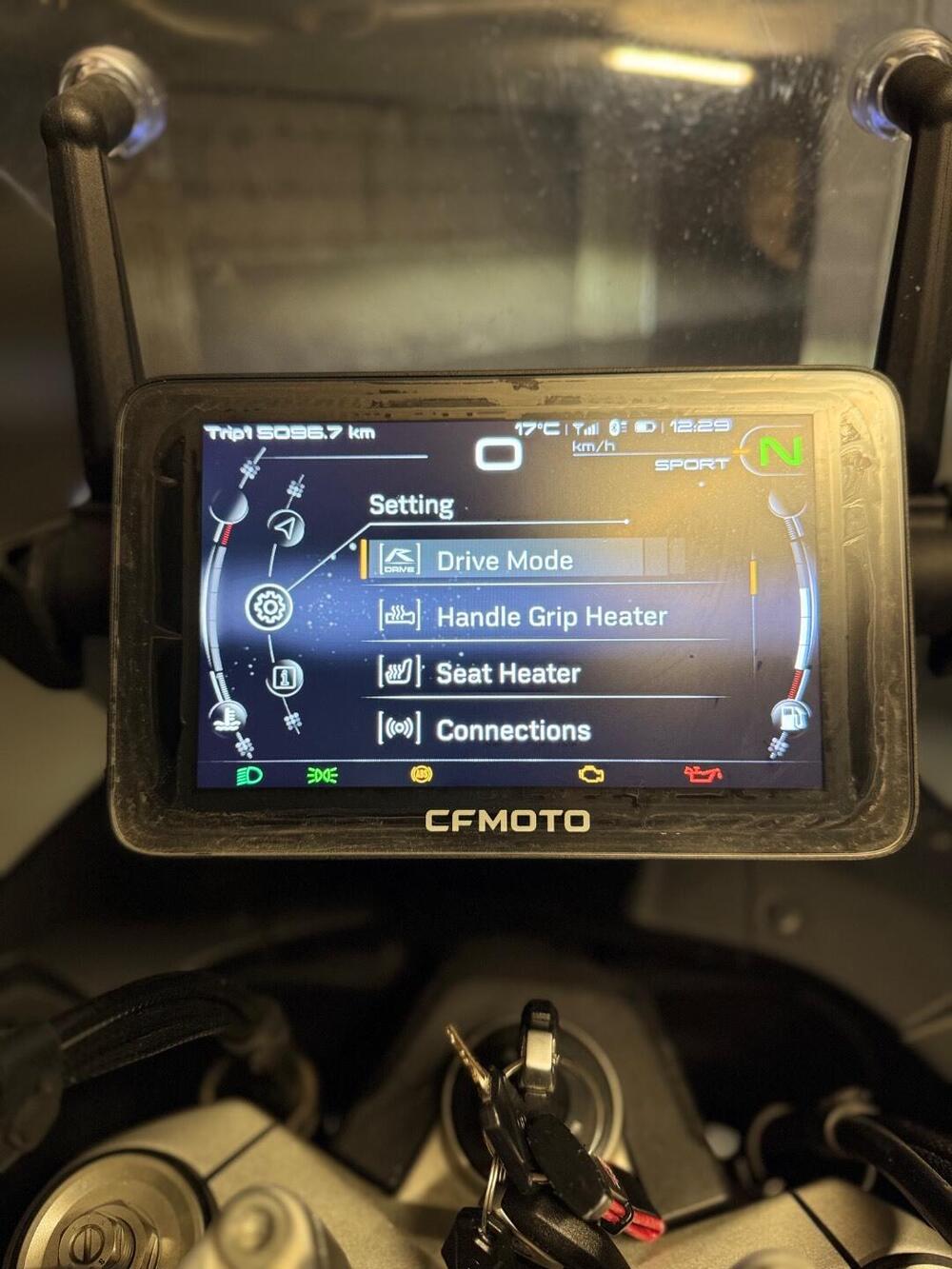 CFMOTO 800MT Touring (2022 - 25) (18)