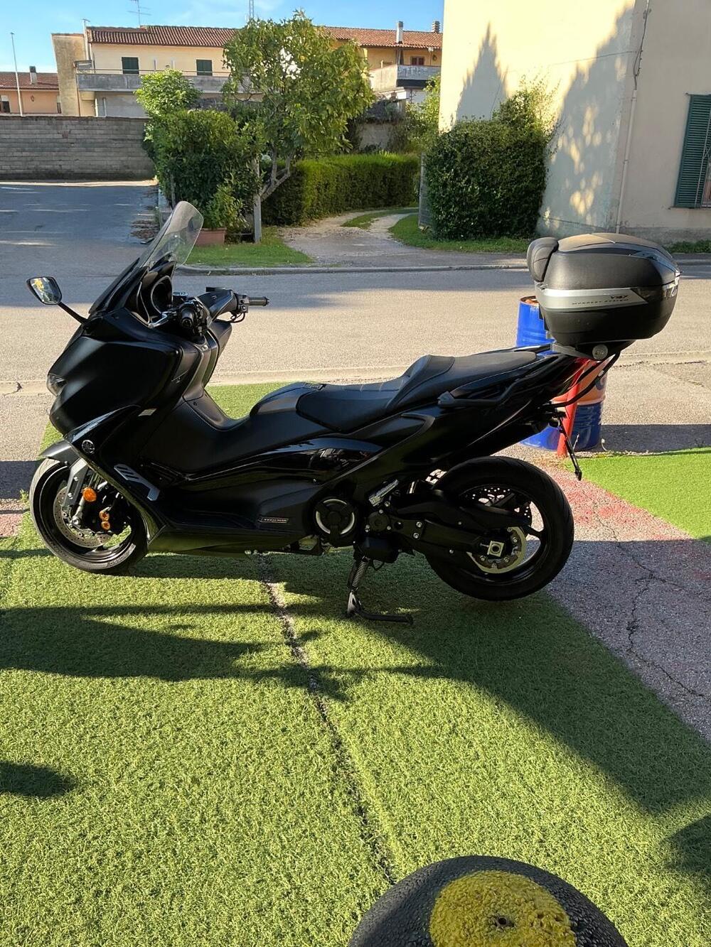 Yamaha T-Max 560 Tech Max (2020) (4)