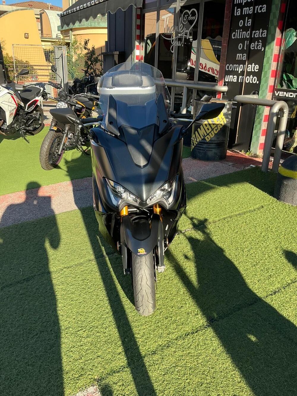 Yamaha T-Max 560 Tech Max (2020) (7)