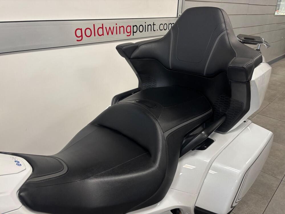 Honda GL 1800 Gold Wing Tour DTC (2018 - 20) (2)