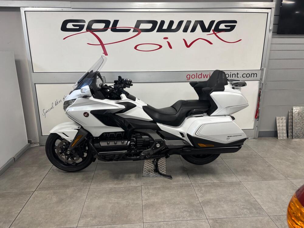 Honda GL 1800 Gold Wing Tour DTC (2018 - 20) (6)