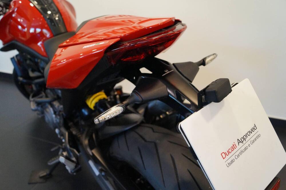 Ducati Monster 937 + (2021 - 25) (5)