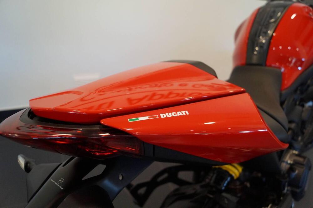 Ducati Monster 937 + (2021 - 25) (11)