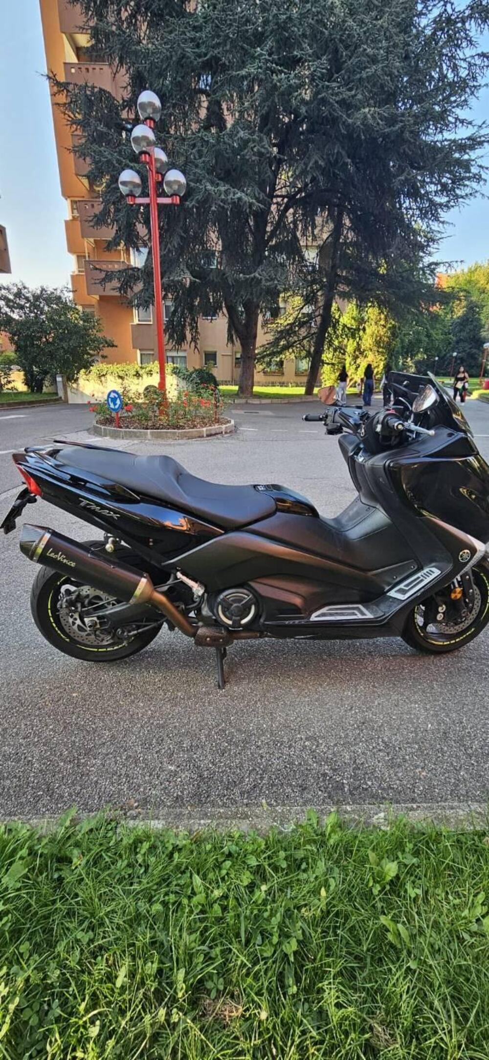 Yamaha T-Max 530 ABS (2015 - 17) (3)
