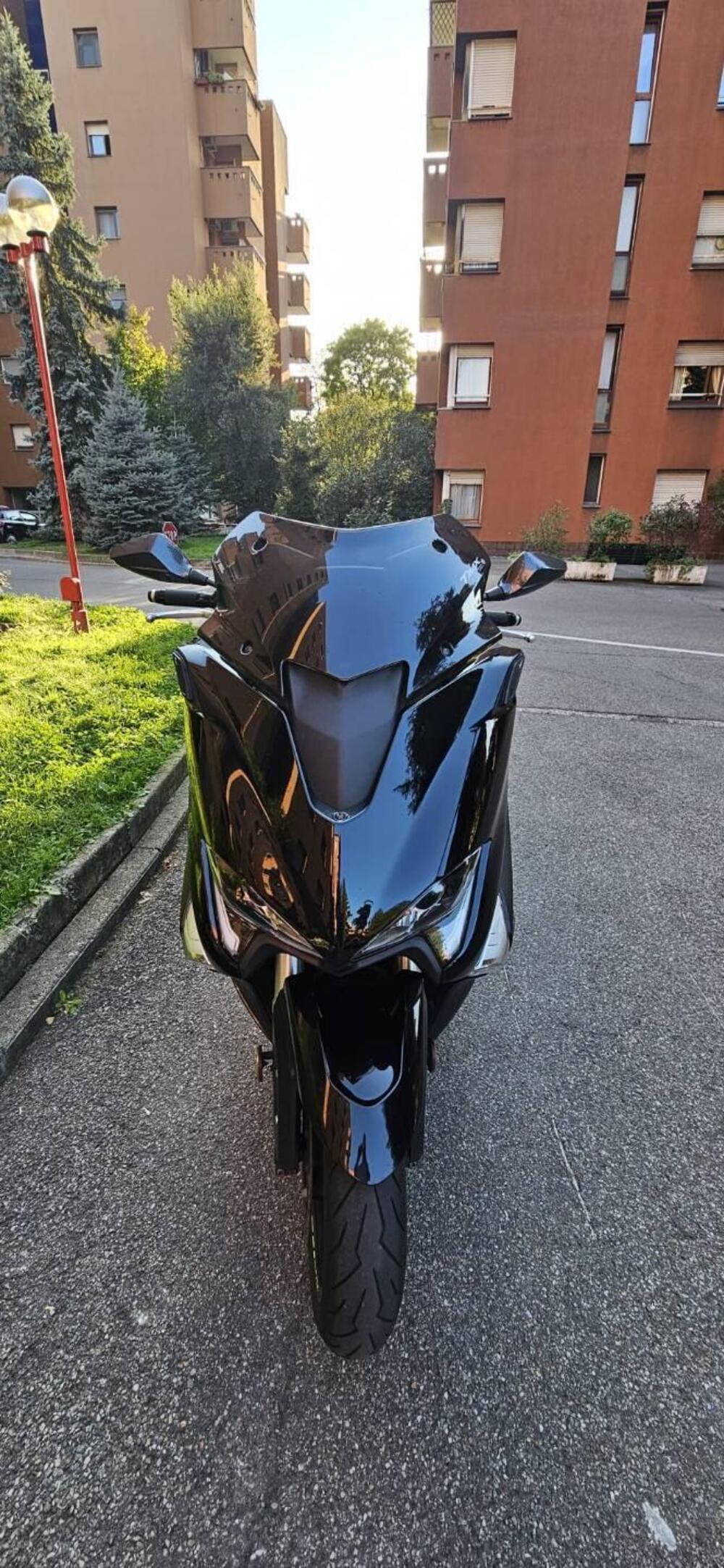 Yamaha T-Max 530 ABS (2015 - 17) (5)