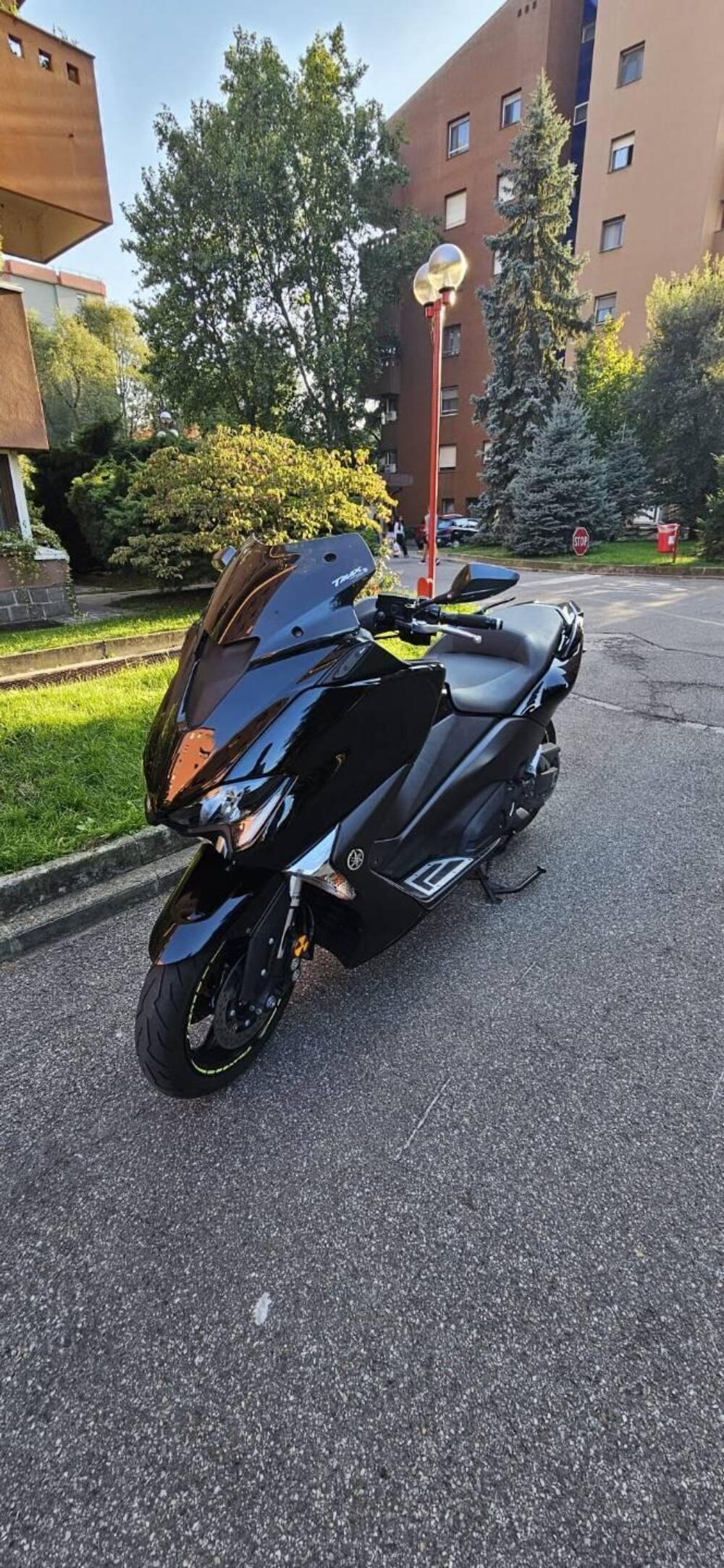 Yamaha T-Max 530 ABS (2015 - 17) (6)