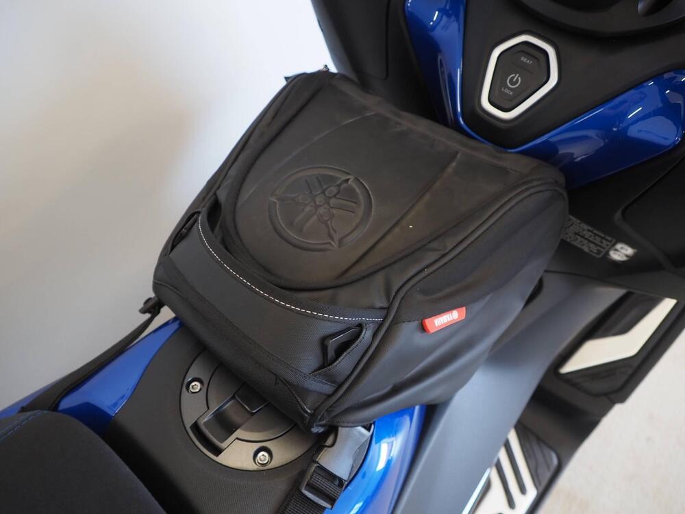 Yamaha T-Max 560 (2022 - 24) (7)