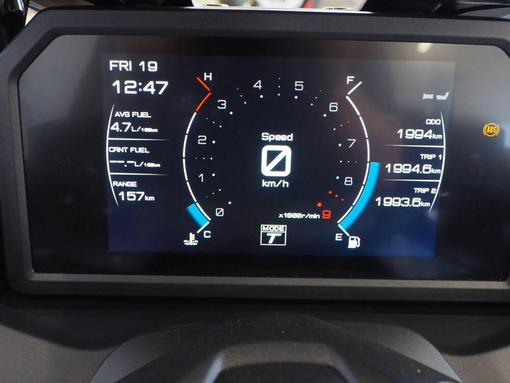 Yamaha T-Max 560 (2022 - 24) (8)