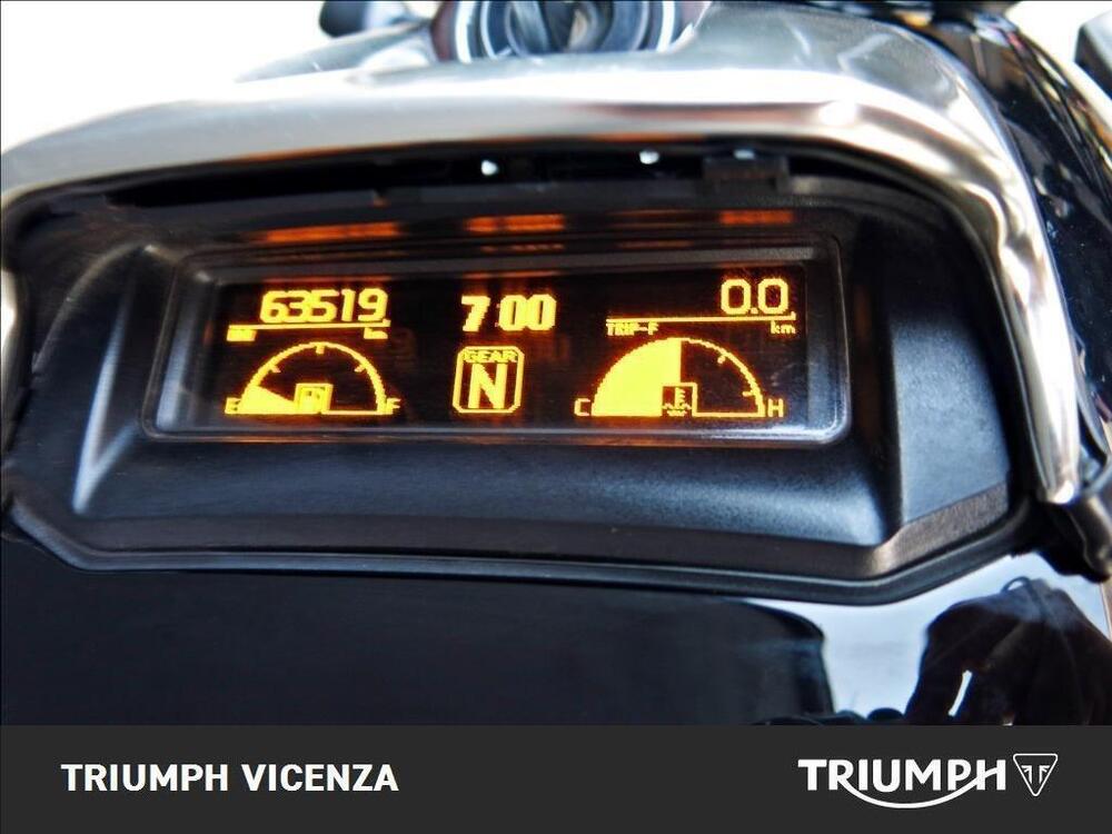 Yamaha VMAX (2008 - 17) (9)