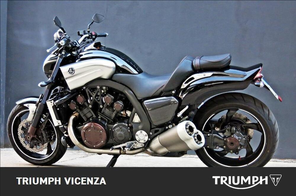 Yamaha VMAX (2008 - 17) (8)