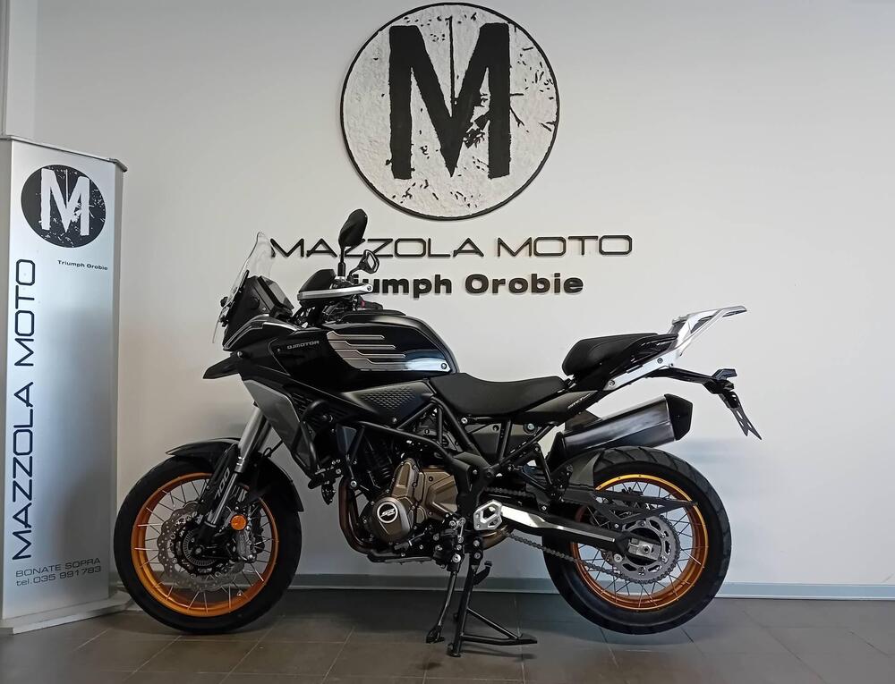 QJ Motor SRT 700 SX (2025 - 26) (4)