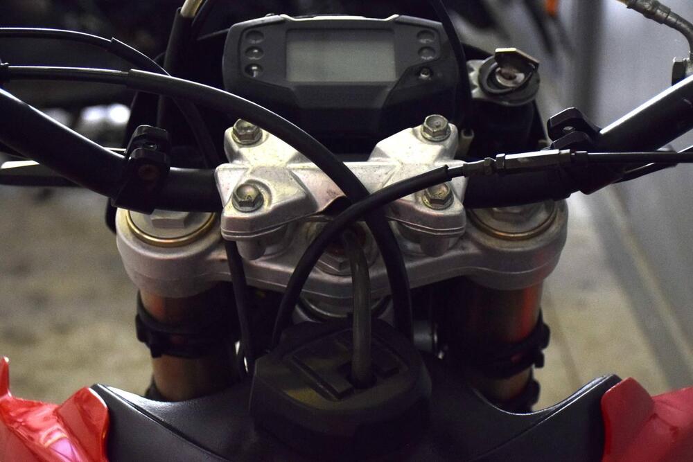 Husqvarna SM 125 (2007) (9)