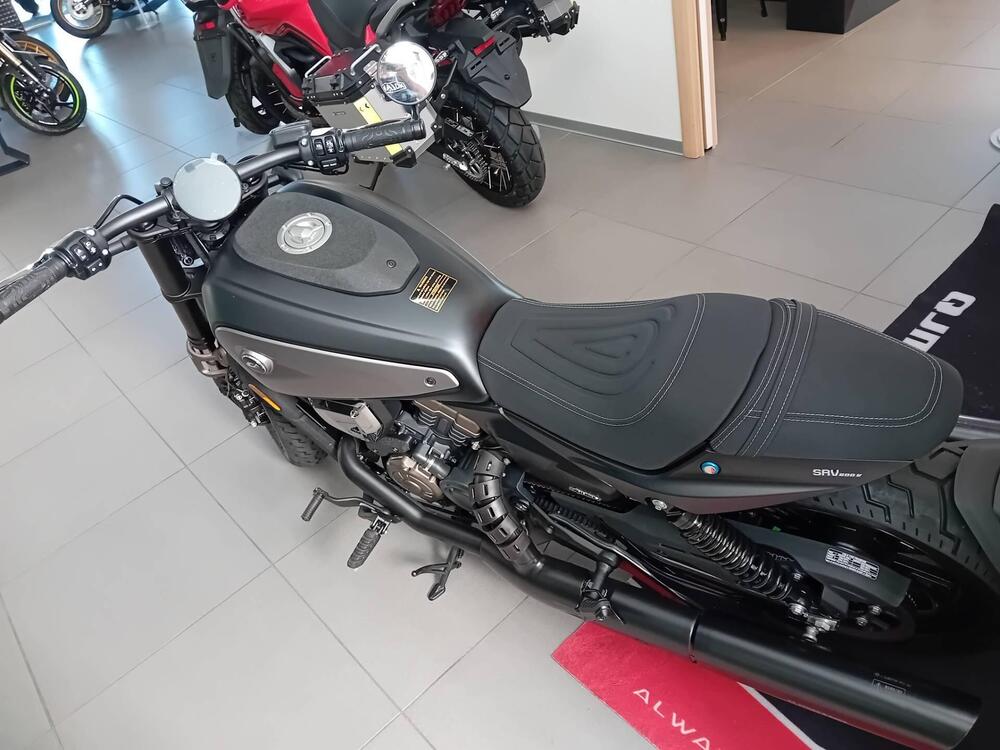 QJ Motor SRV 600 V (2025 - 26) (6)